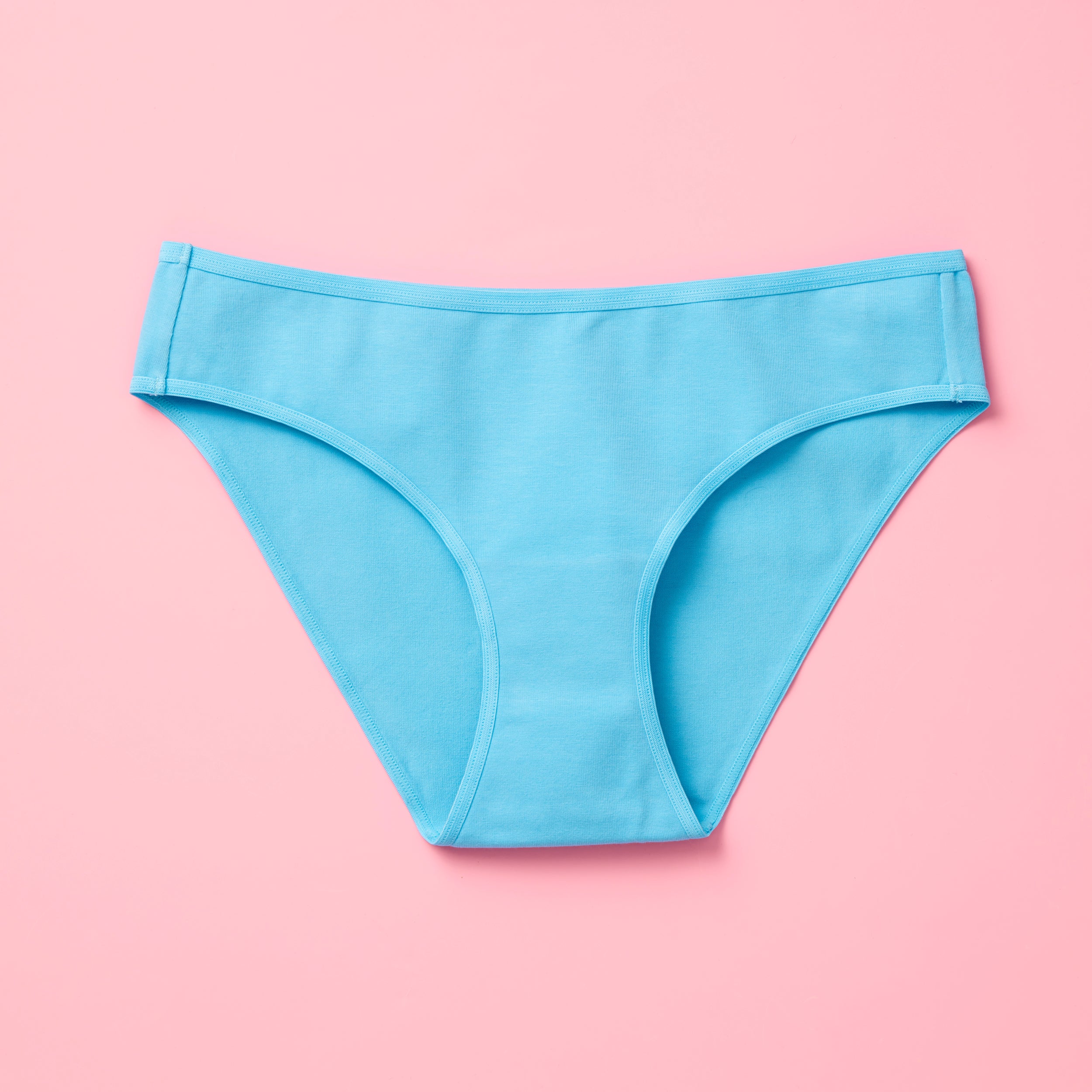 Yellowberry, The Original Brand for Girls, where meticulous detail meets exceptional quality for the best fit and fabric, all from a brand founded by girls who believe in empowering women and girls everywhere. Join us on our mission to inspire confidence, celebrate individuality, and redefine standards, one garment at a time. Simple Fremont front on pink background