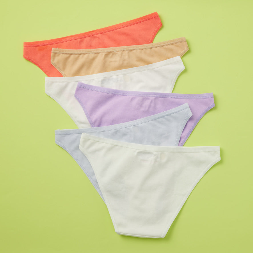 Yellowberry Petal Pima Cotton Bikini Underwear Bundle has a fuller coverage bottom. Made from luxurious Pima Cotton infused with a hint of Spandex, these undies provide the perfect amount of stretch for ultimate comfort and flexibility. The elastic waistband ensures a snug yet gentle fit, while the easy care instructions make laundry day a breeze. Seaside 6PK on lime back