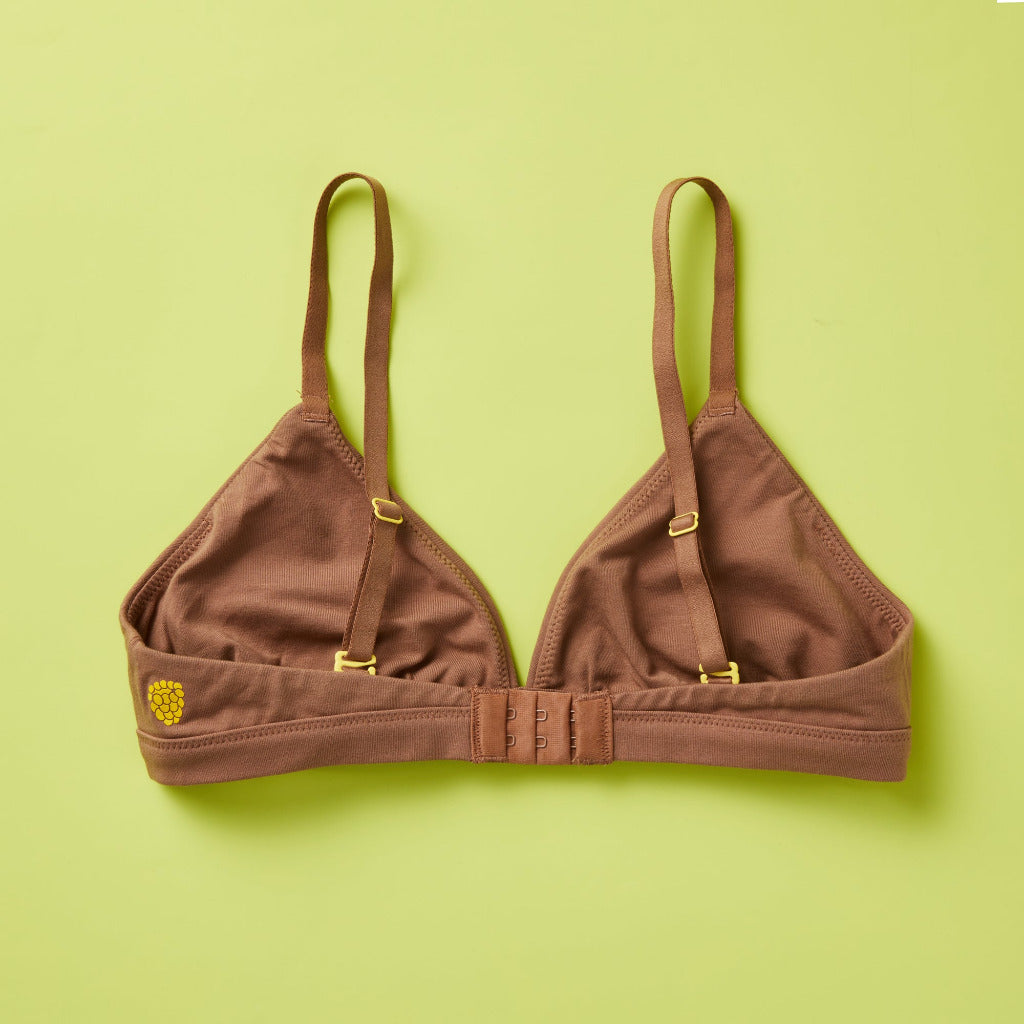 Yellowberry’s Joey Bra for Girls: A bra that grows with you. Made with double layered cotton-spandex fabric (great for sensitive skin!) just for girls beginning to develop. For girls, by girls! Back laydown mocha brown.